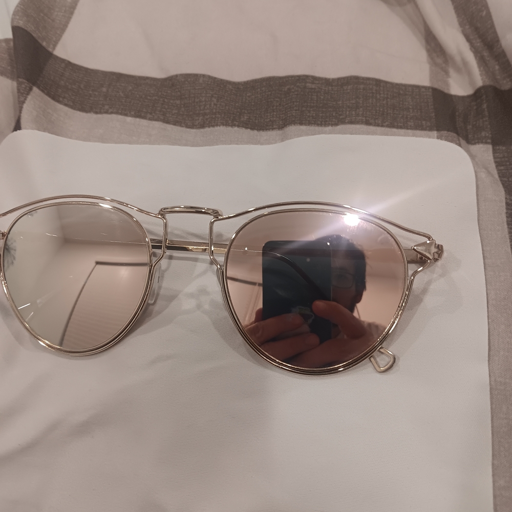 Stylish Gold Sunglasses for Women Heavy Polarized